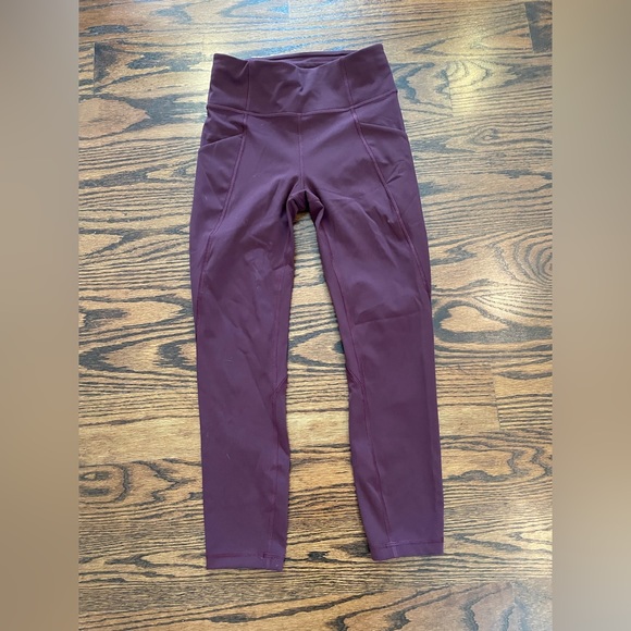 LULULEMON time to sweat size 4 workout pant - Picture 1 of 3
